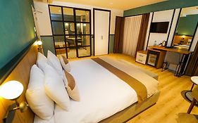 Fragments Hotel